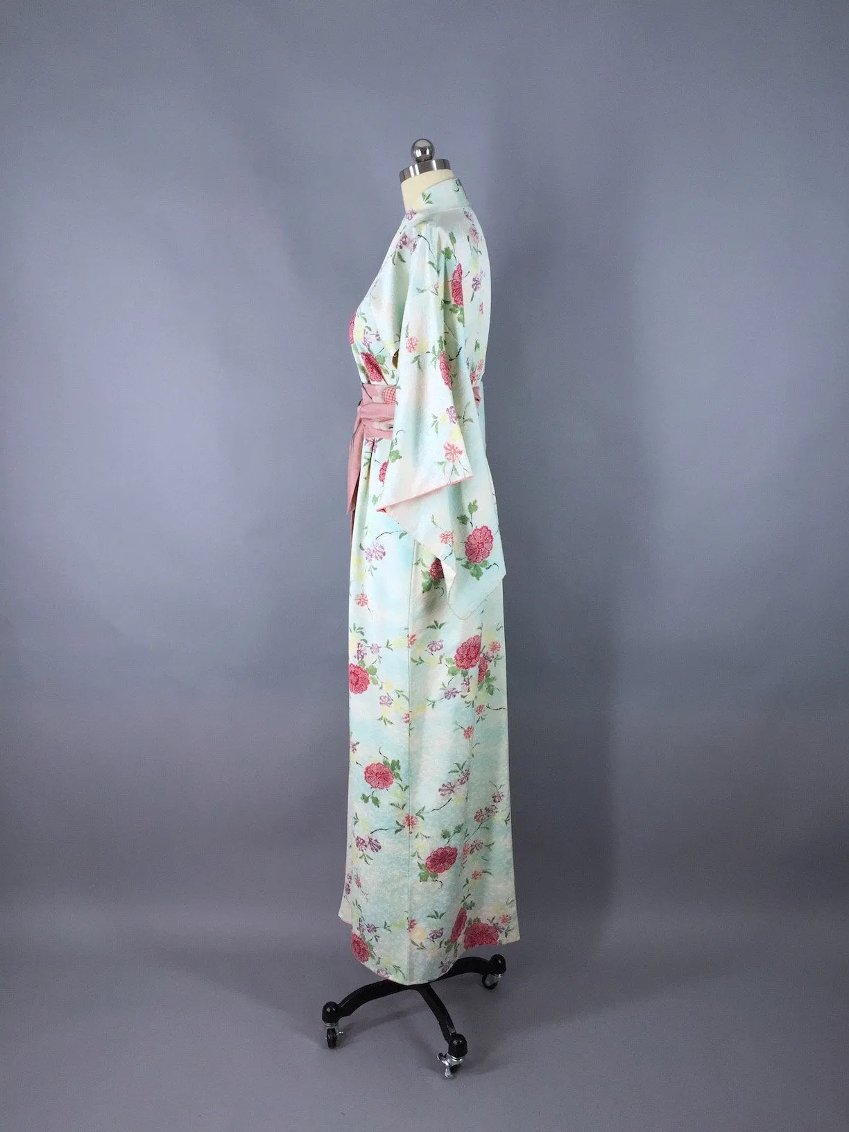 1940s Vintage Silk Kimono Robe / Aqua Blue Floral