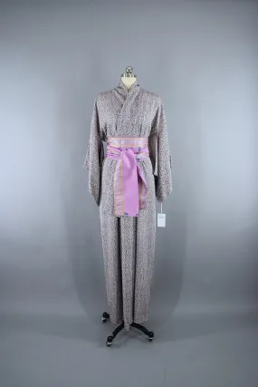 1950s Vintage Silk Kimono Robe in Dove Grey Floral Print