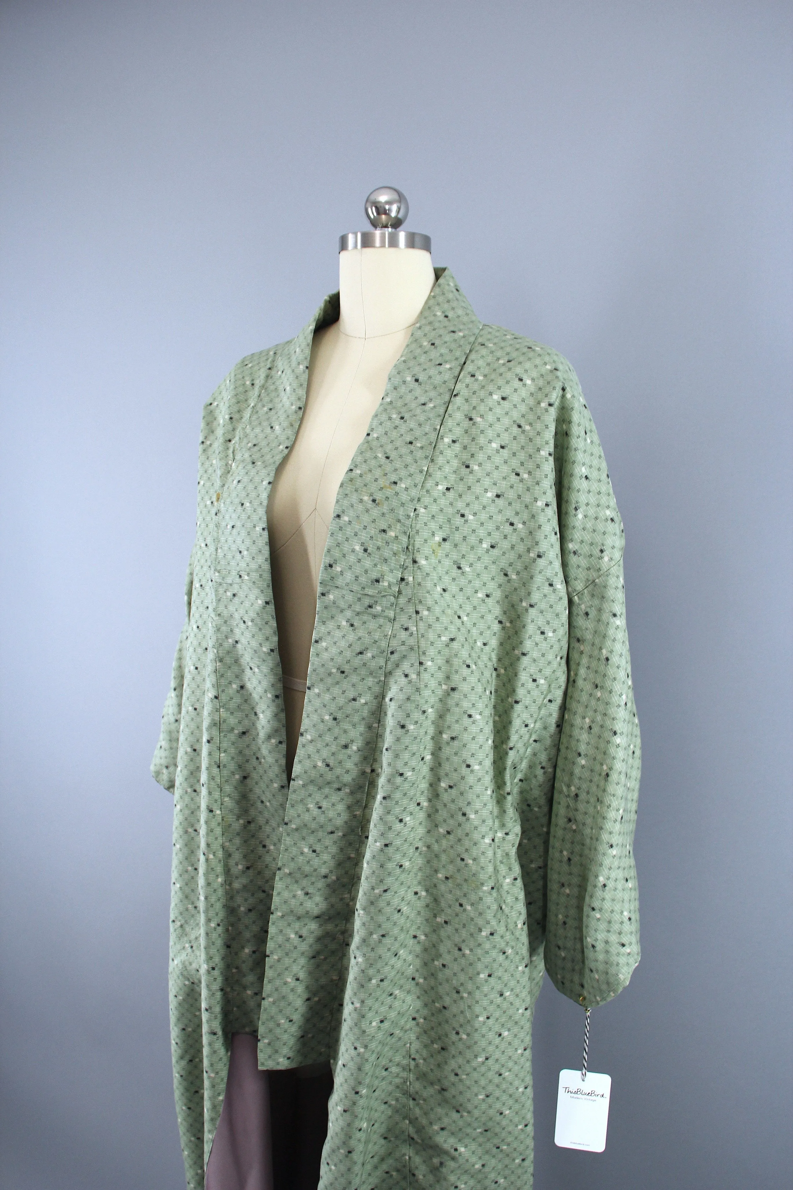 1950s Vintage Silk Kimono Robe / Sage Green Ikat