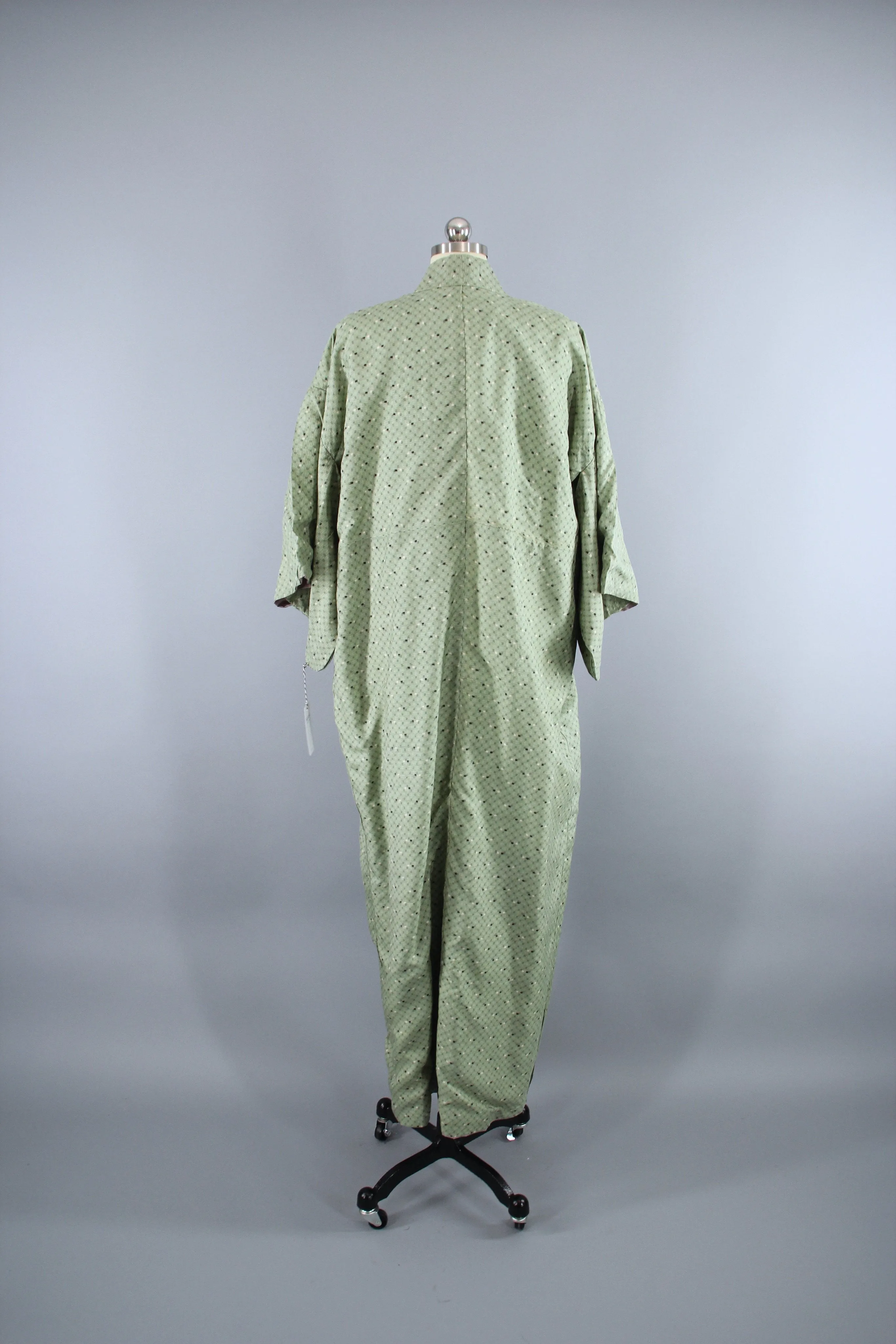 1950s Vintage Silk Kimono Robe / Sage Green Ikat