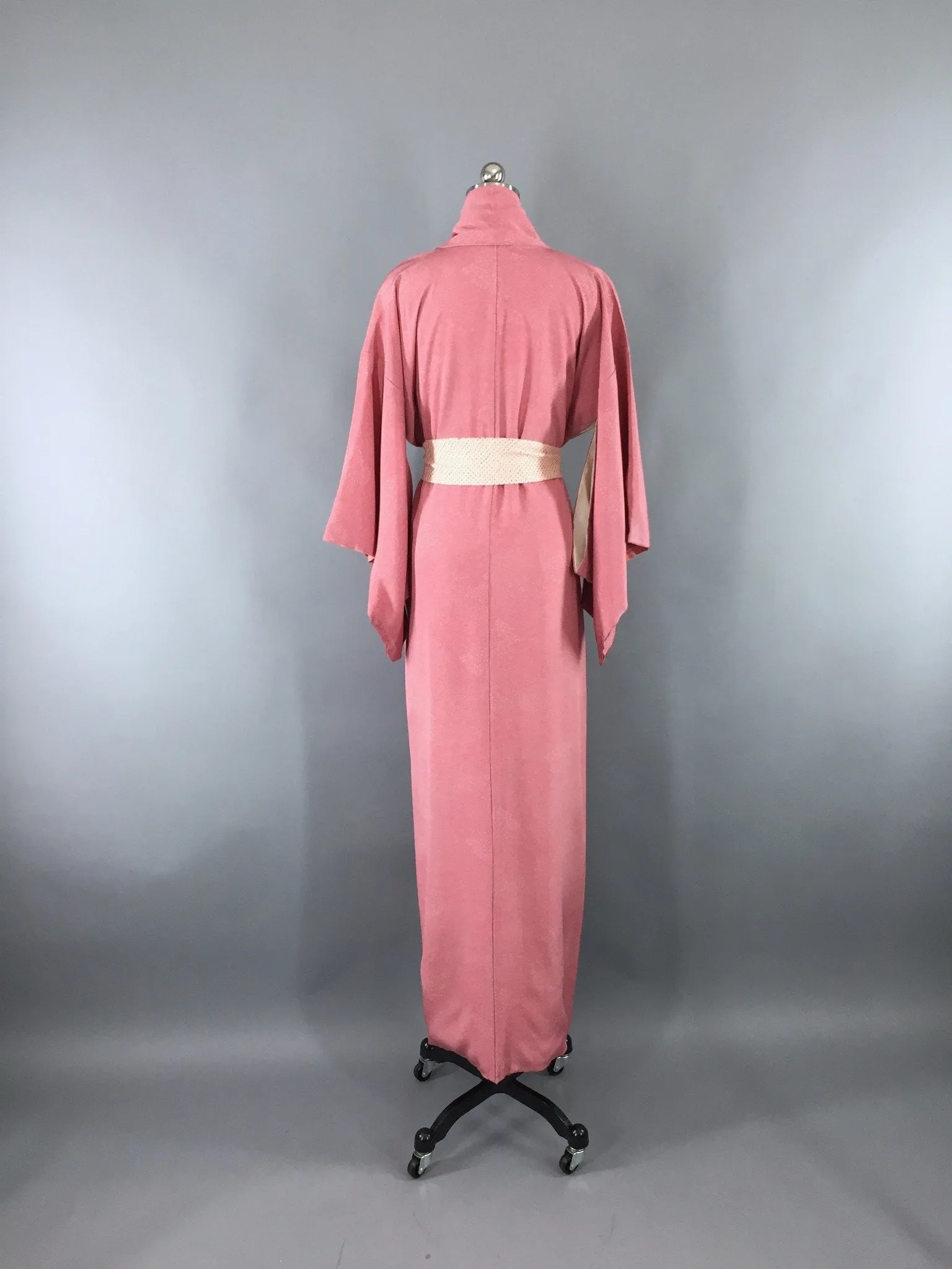 1960s Vintage Kimono Robe with Pink Floral Print