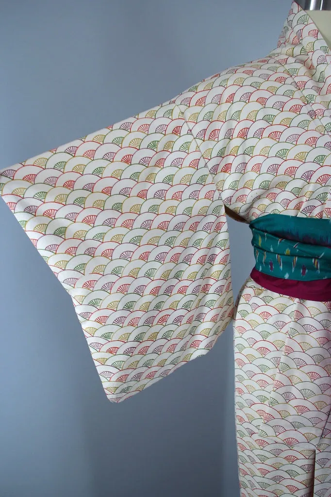 1960s Vintage Silk Kimono Robe / Ivory Seigaiha Fans Print