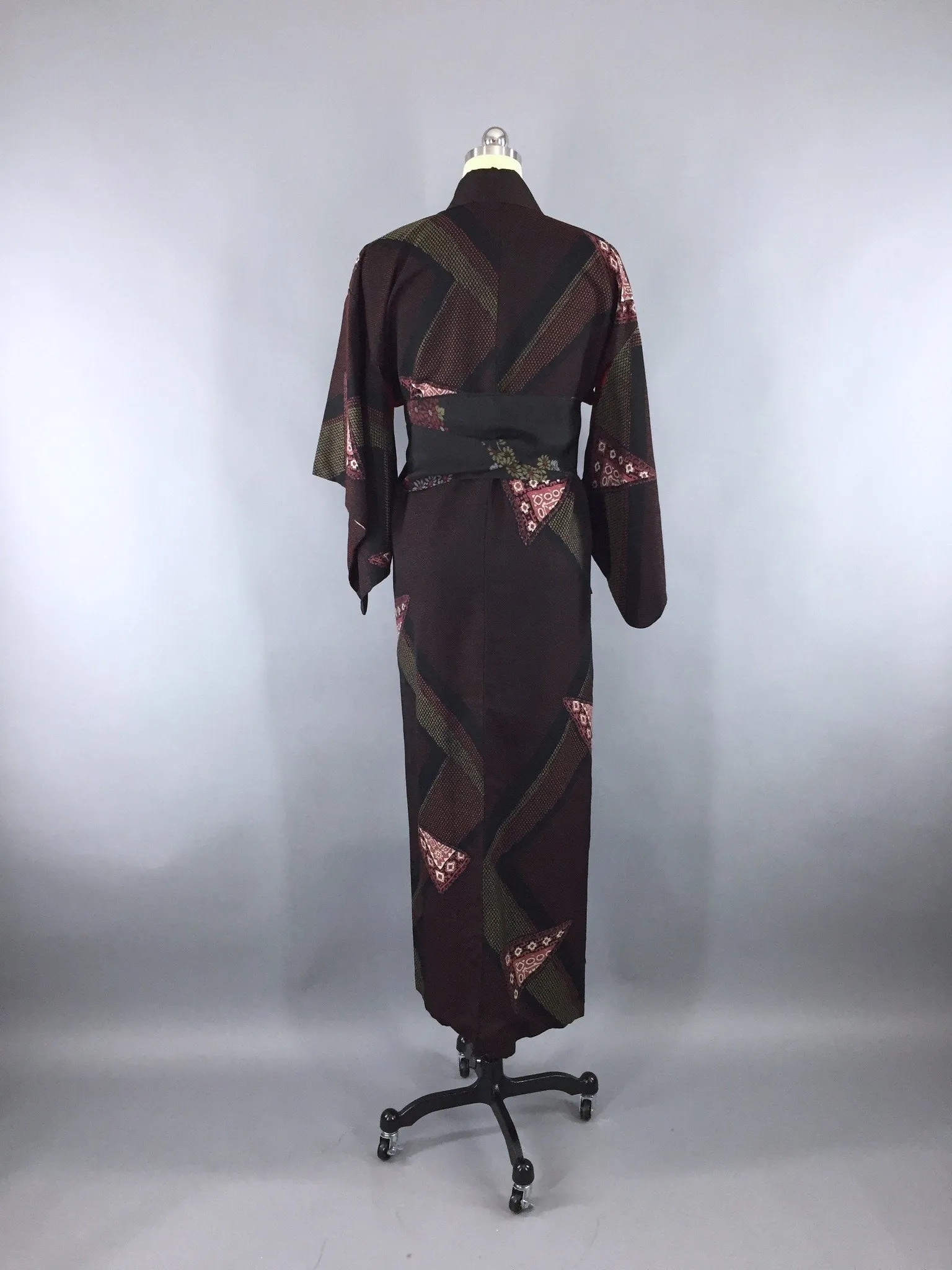1960s Vintage Silk Kimono Robe with Formal Black and Red Floral Embroidery