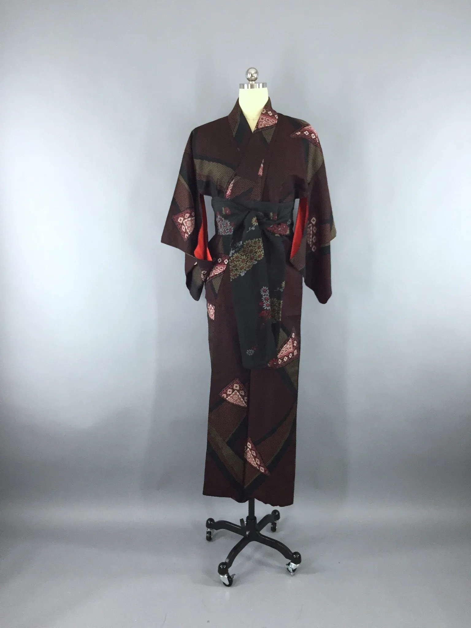 1960s Vintage Silk Kimono Robe with Formal Black and Red Floral Embroidery