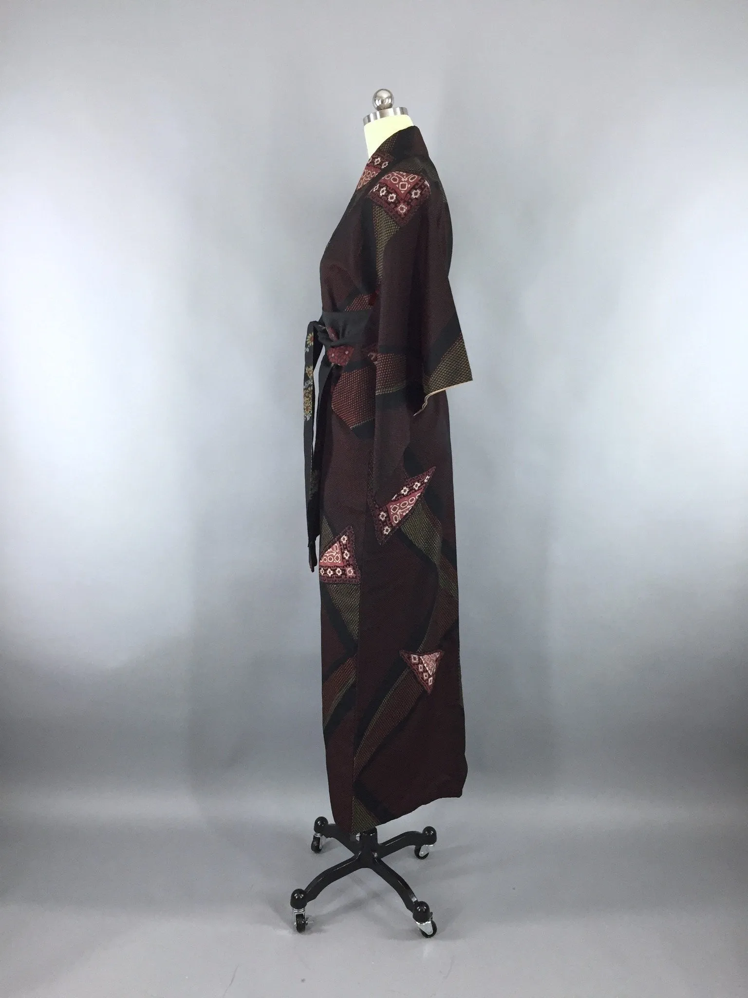 1960s Vintage Silk Kimono Robe with Formal Black and Red Floral Embroidery