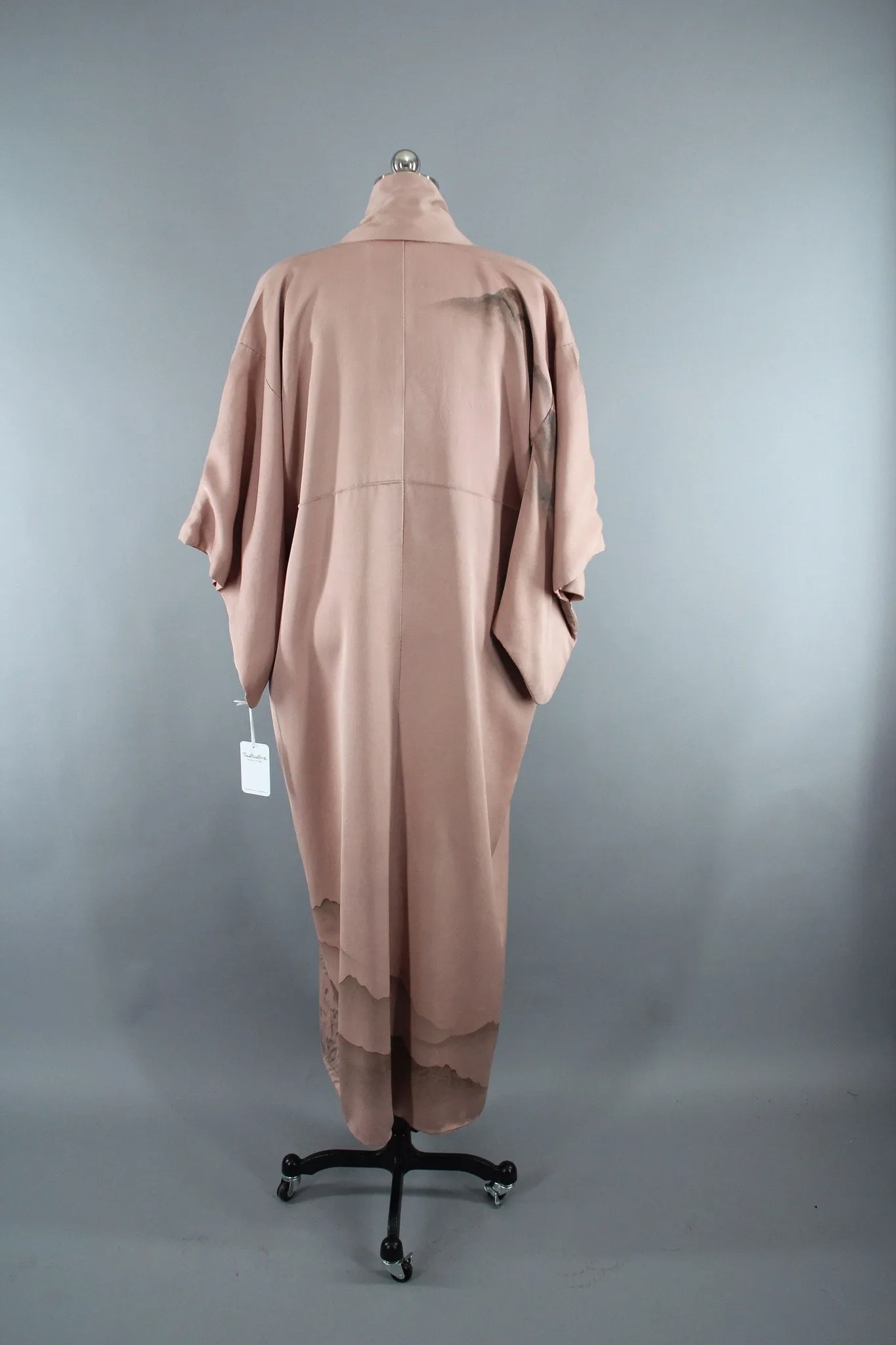 1970s Vintage Kimono Robe with Mauve Mountains Print