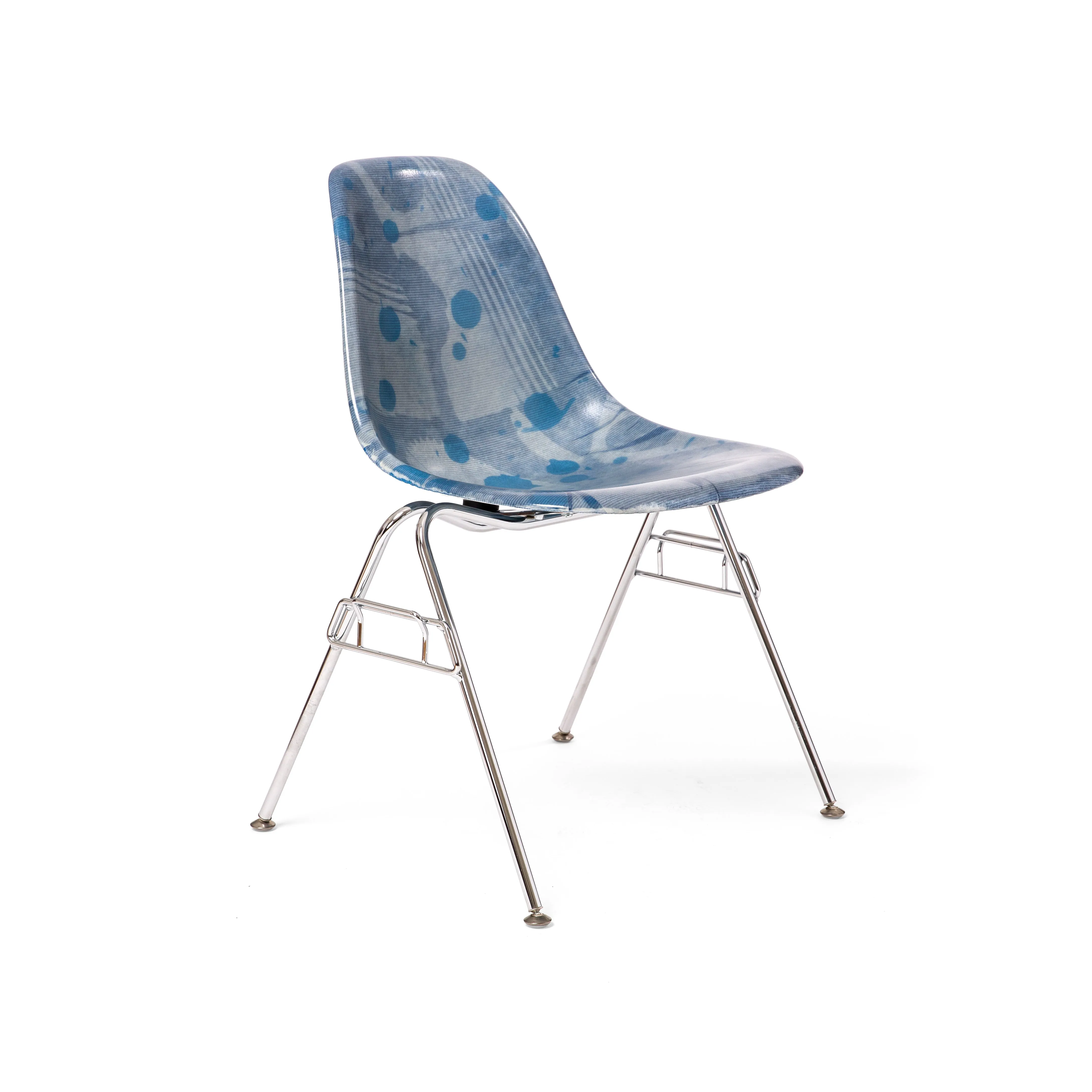 A&P   STASH   Modernica Case Study® Furniture Side Shell Chair 2 (JP/EU)