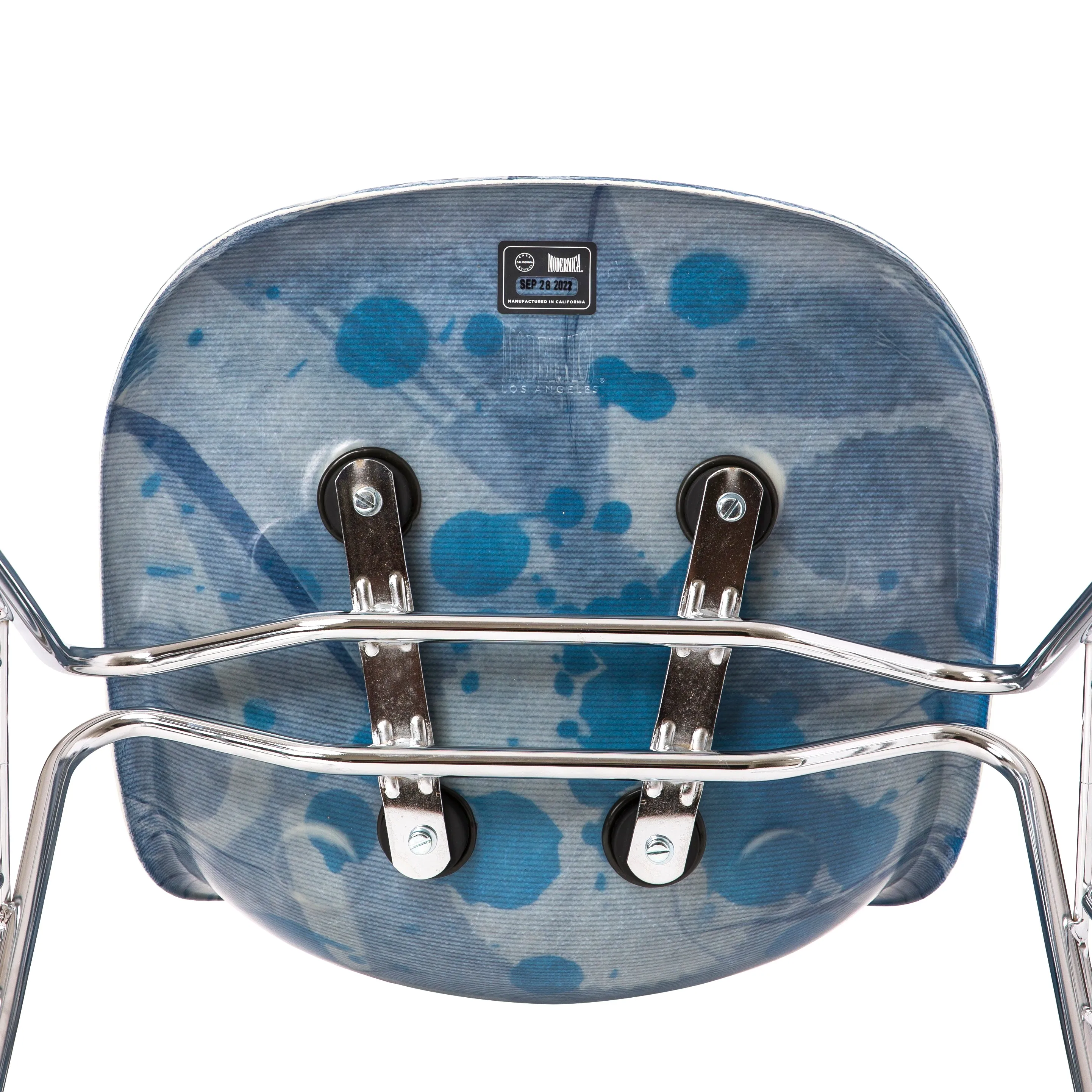 A&P   STASH   Modernica Case Study® Furniture Side Shell Chair 2 (JP/EU)