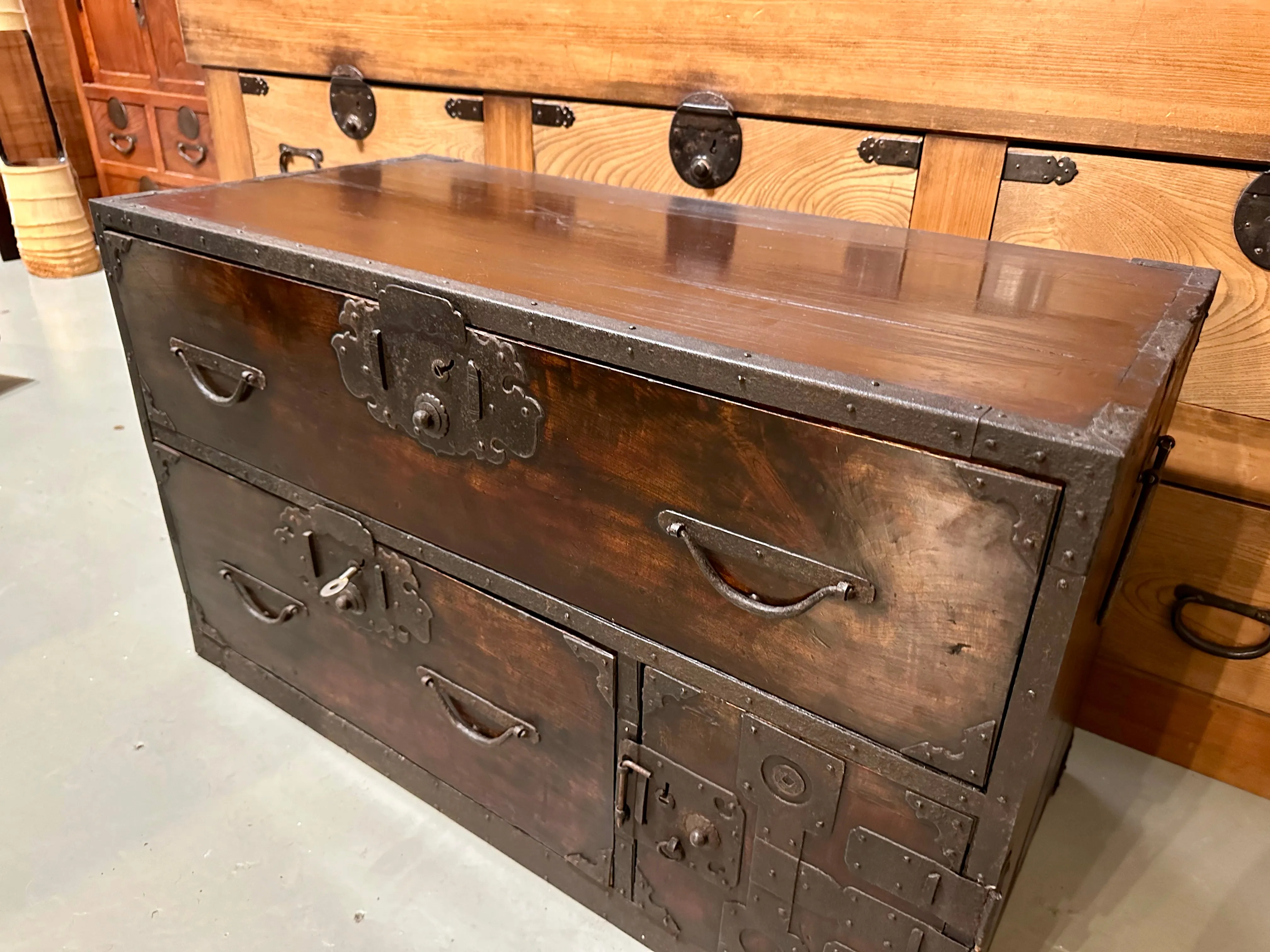 Antique Japanese Edo Era c1850's Clothing Tansu Chest Kiri Wood 34.5"