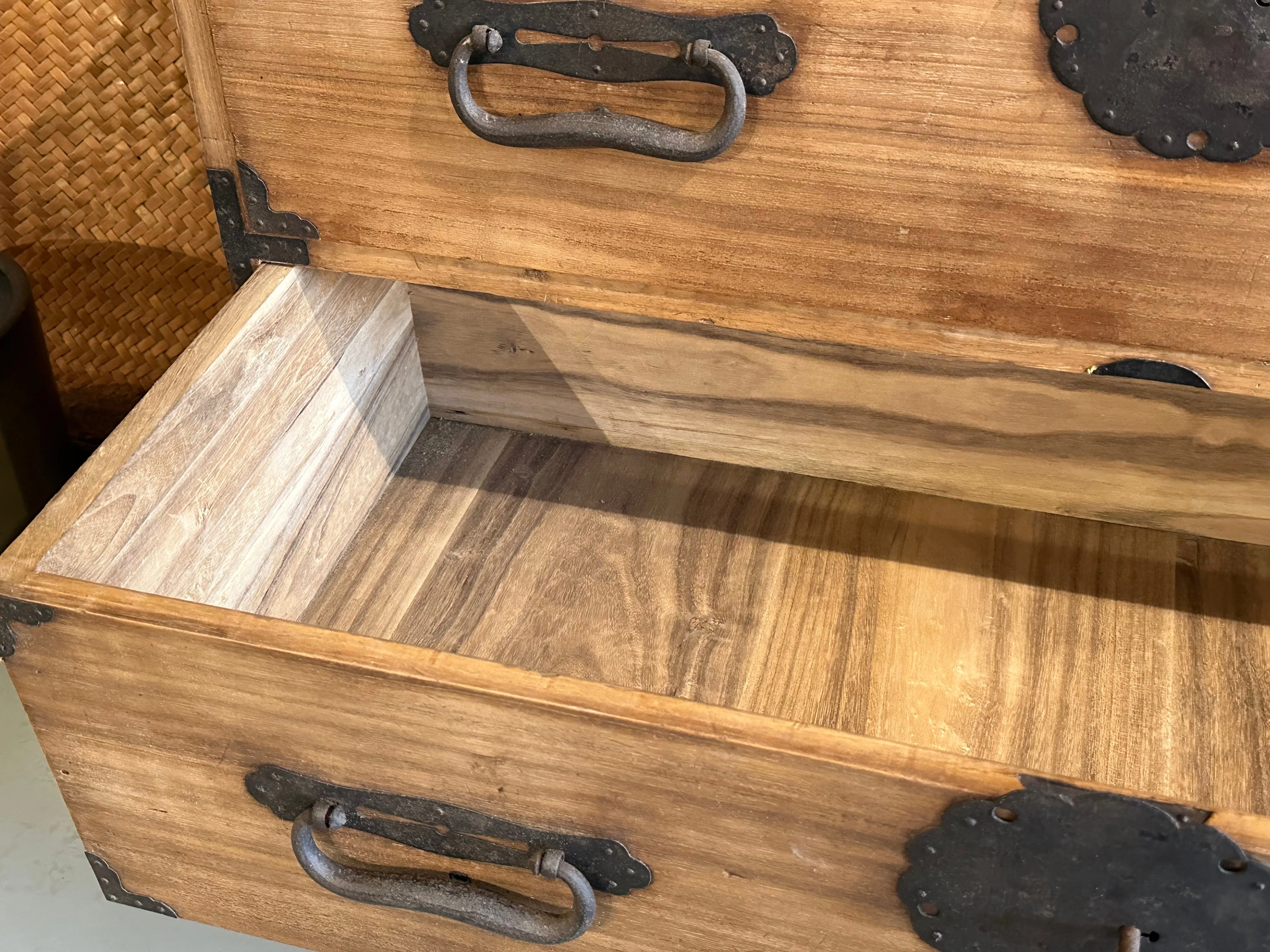 Antique Japanese Meiji Era c1870's Clothing Tansu Chest Kiri Wood 39.5"