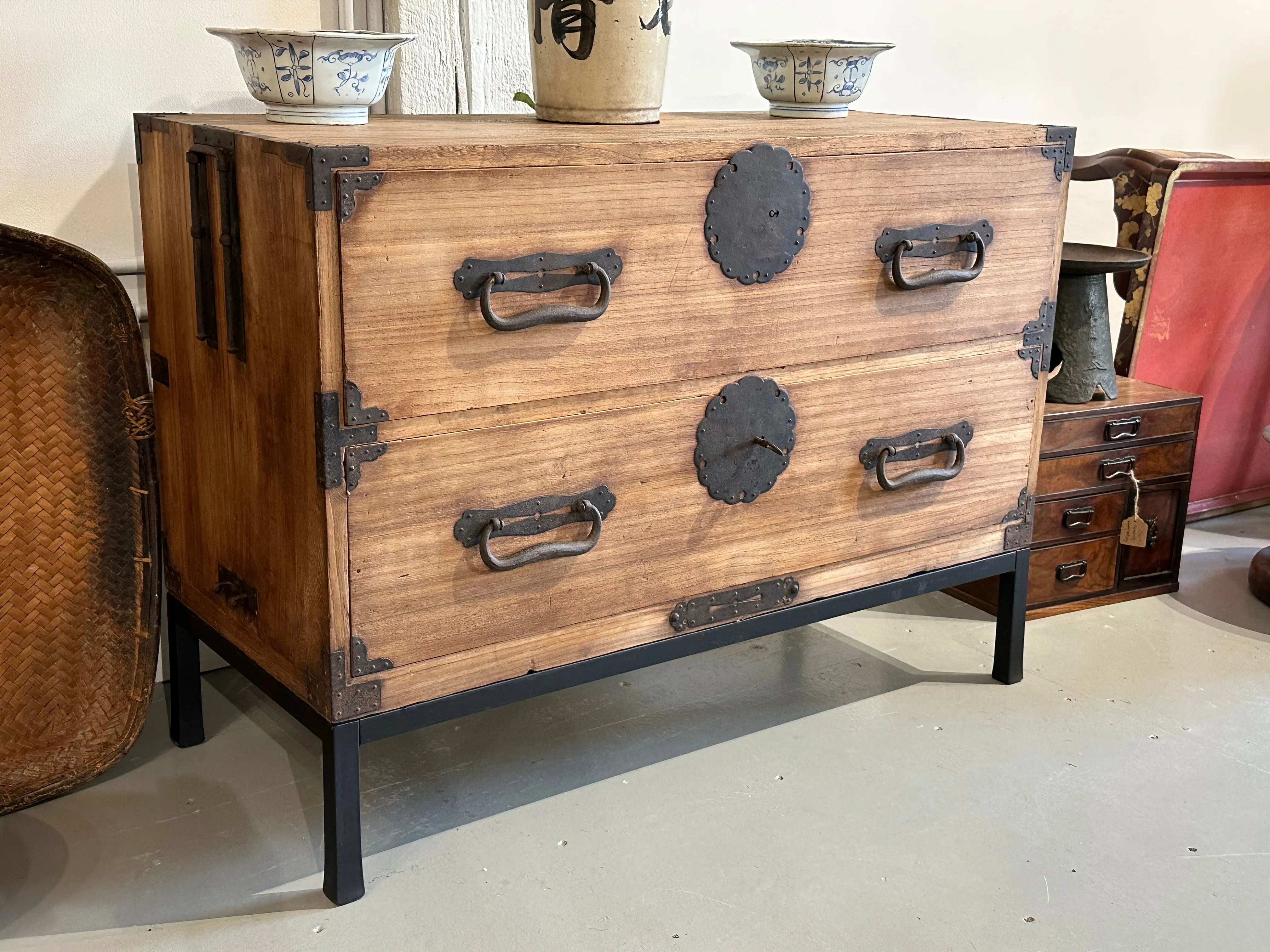 Antique Japanese Meiji Era c1870's Clothing Tansu Chest Kiri Wood 39.5"