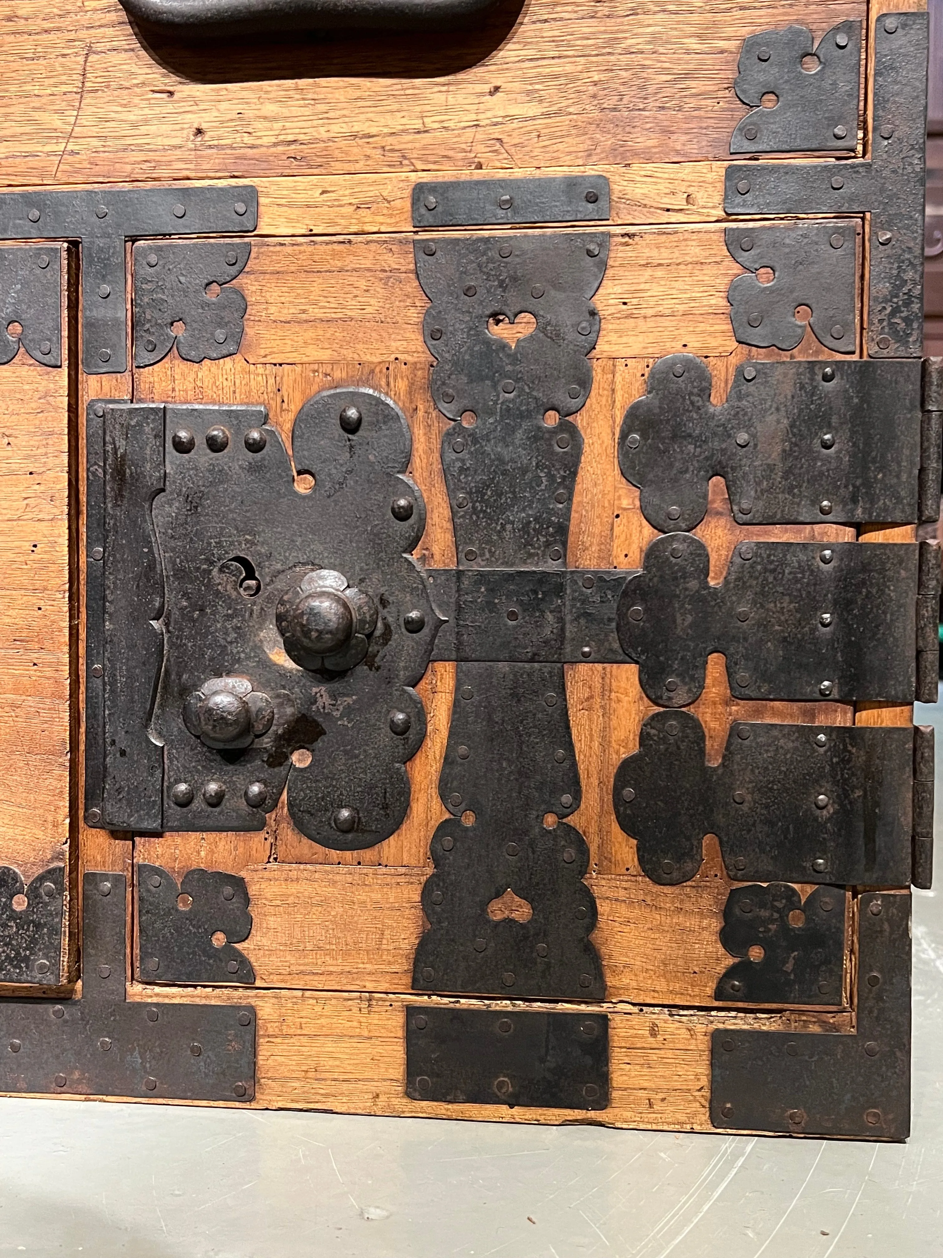 Antique Japanese Meiji Era c1880 Kasane Clothing Tansu Chest Kiri Wood 36"W