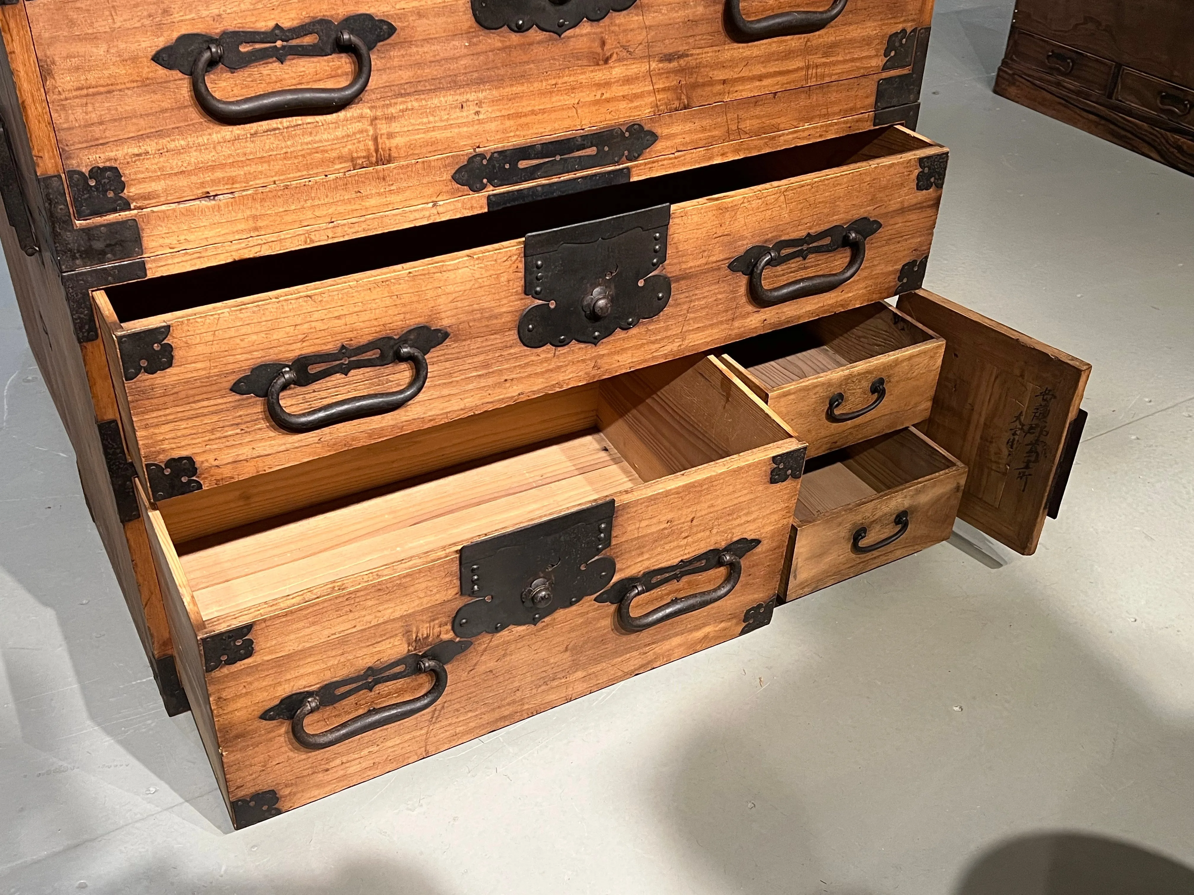 Antique Japanese Meiji Era c1880 Kasane Clothing Tansu Chest Kiri Wood 36"W