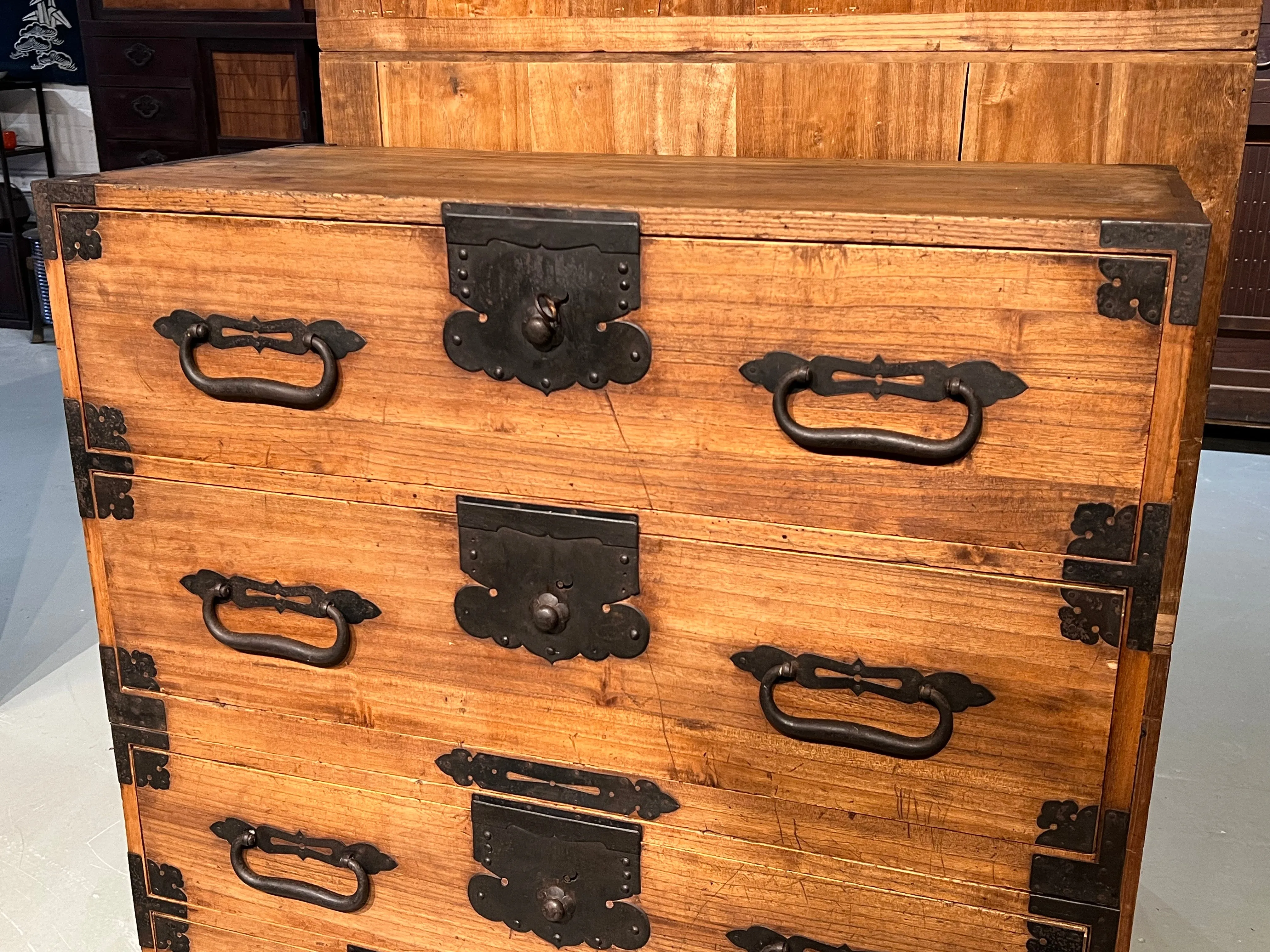 Antique Japanese Meiji Era c1880 Kasane Clothing Tansu Chest Kiri Wood 36"W