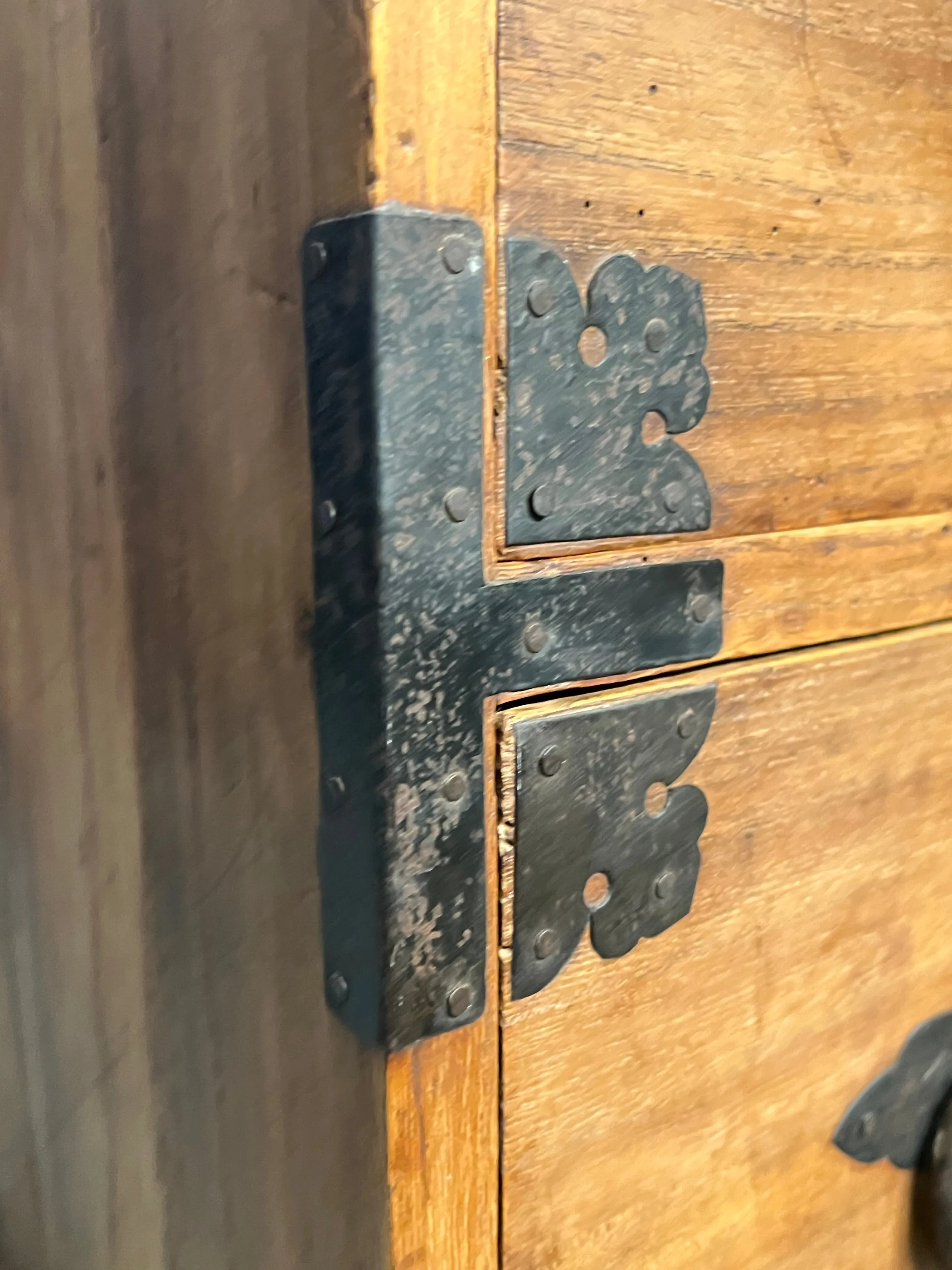 Antique Japanese Meiji Era c1880 Kasane Clothing Tansu Chest Kiri Wood 36"W