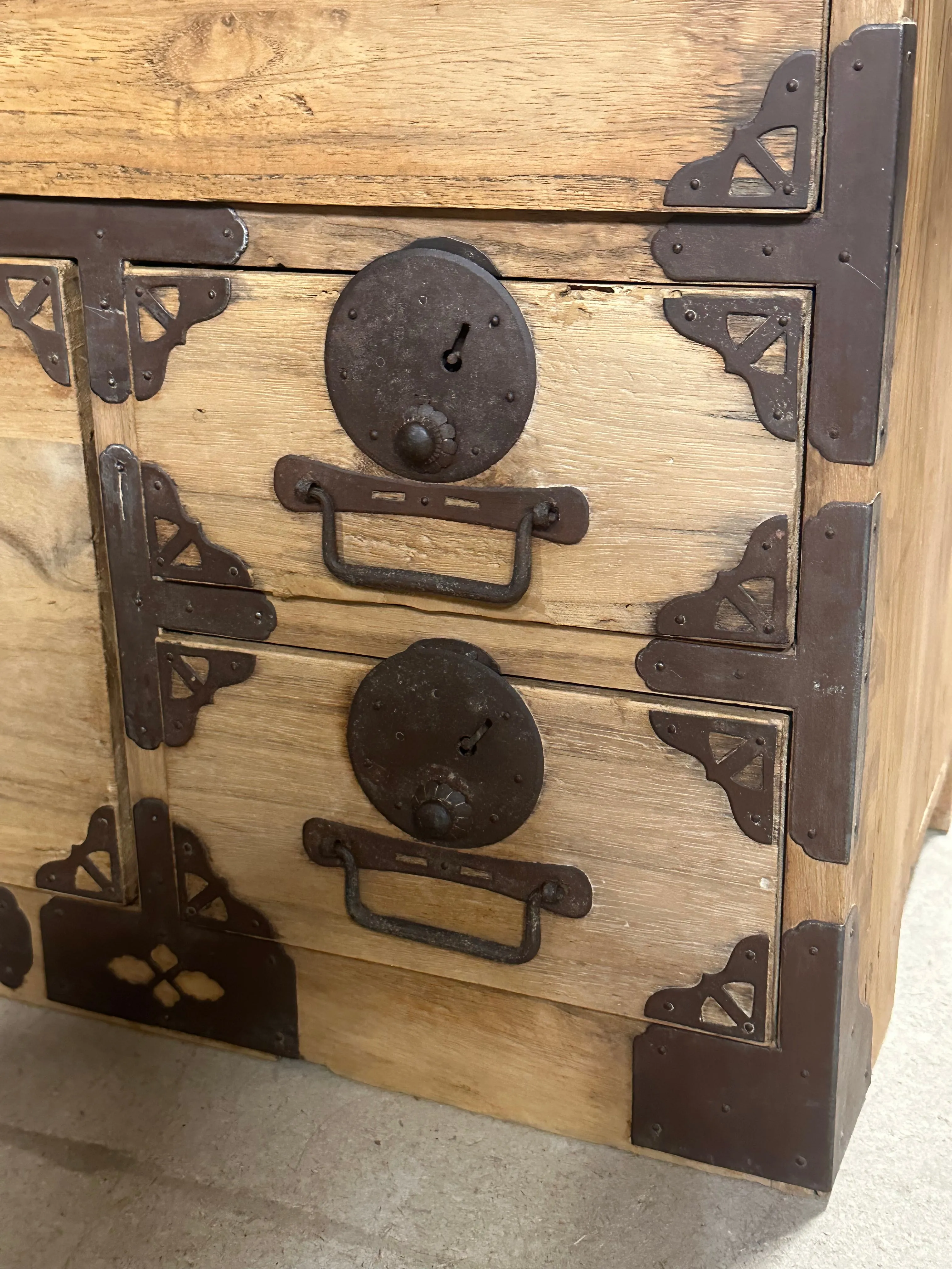 Antique Japanese Meiji Era c1880 Kasane Clothing Tansu Kiri Wood 37"W