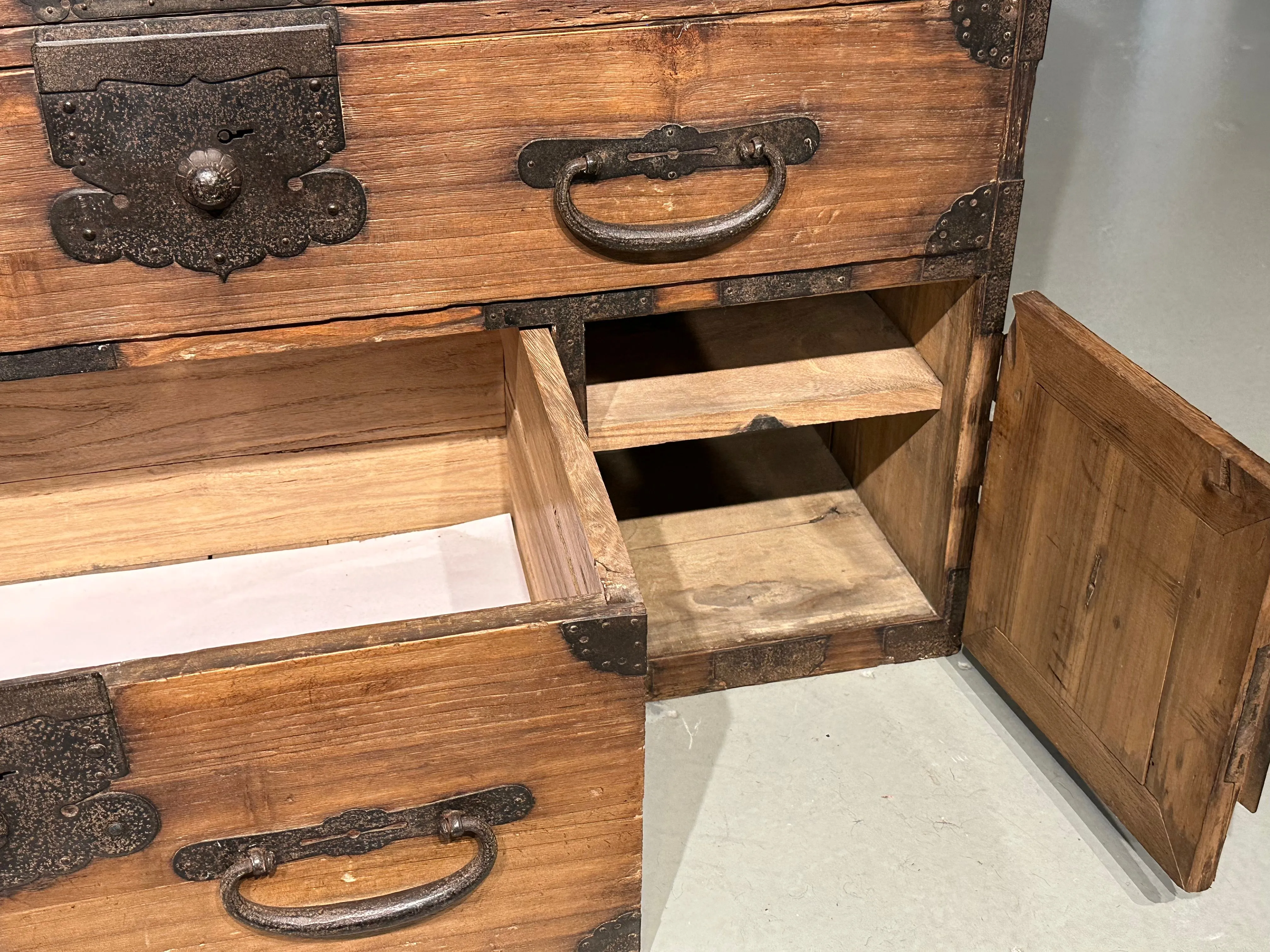 Antique Japanese Meiji Era c1890 Kasane Clothing Tansu Chest Kiri Wood 38"W