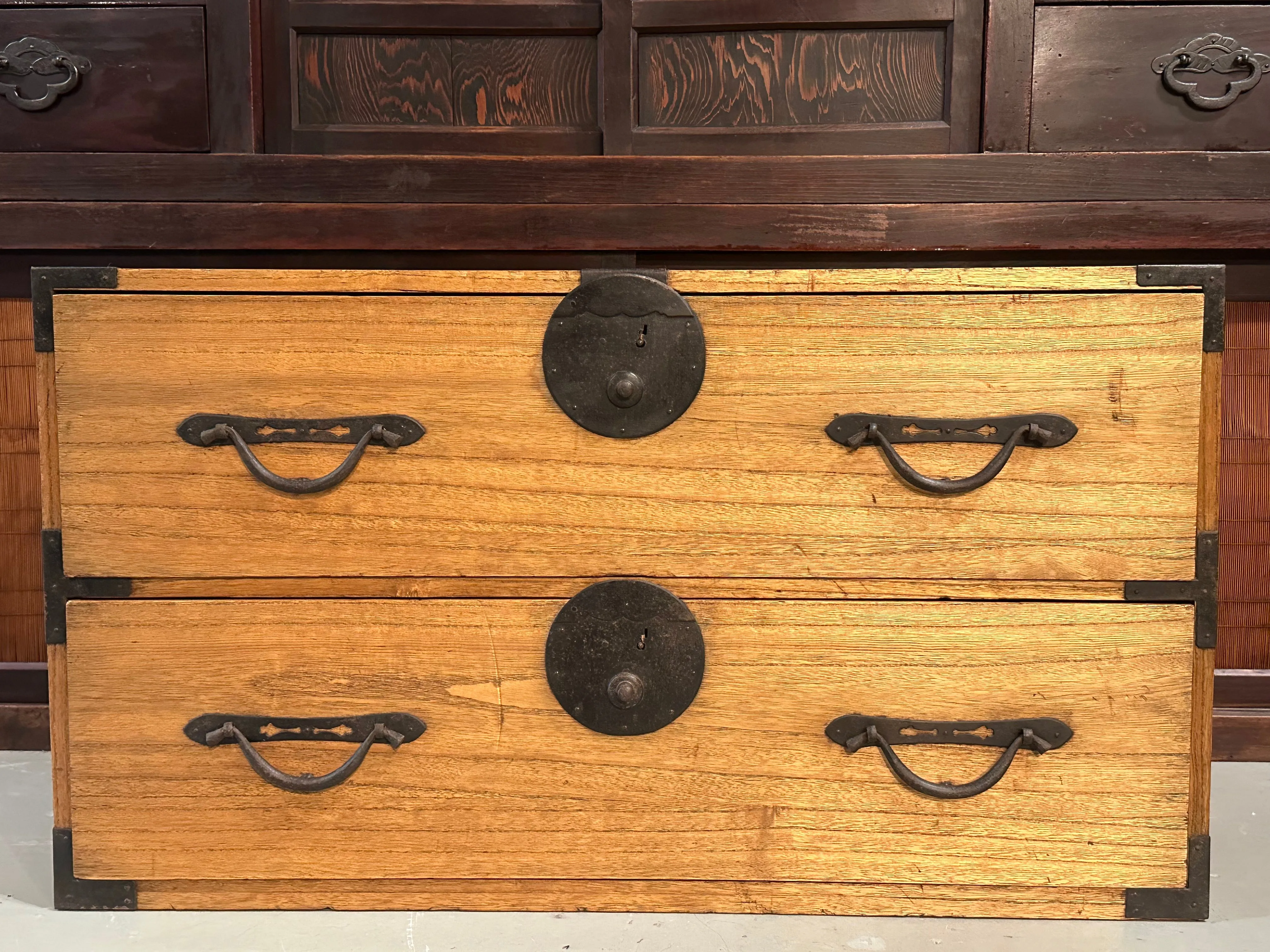 Antique Japanese Meiji Era c1890's Clothing Tansu Kiri Wood 36"