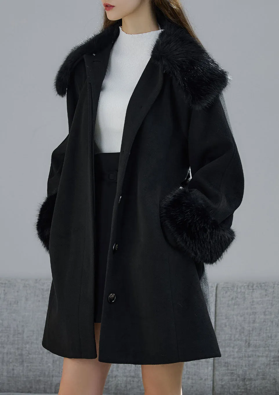 Fur collar middle coat