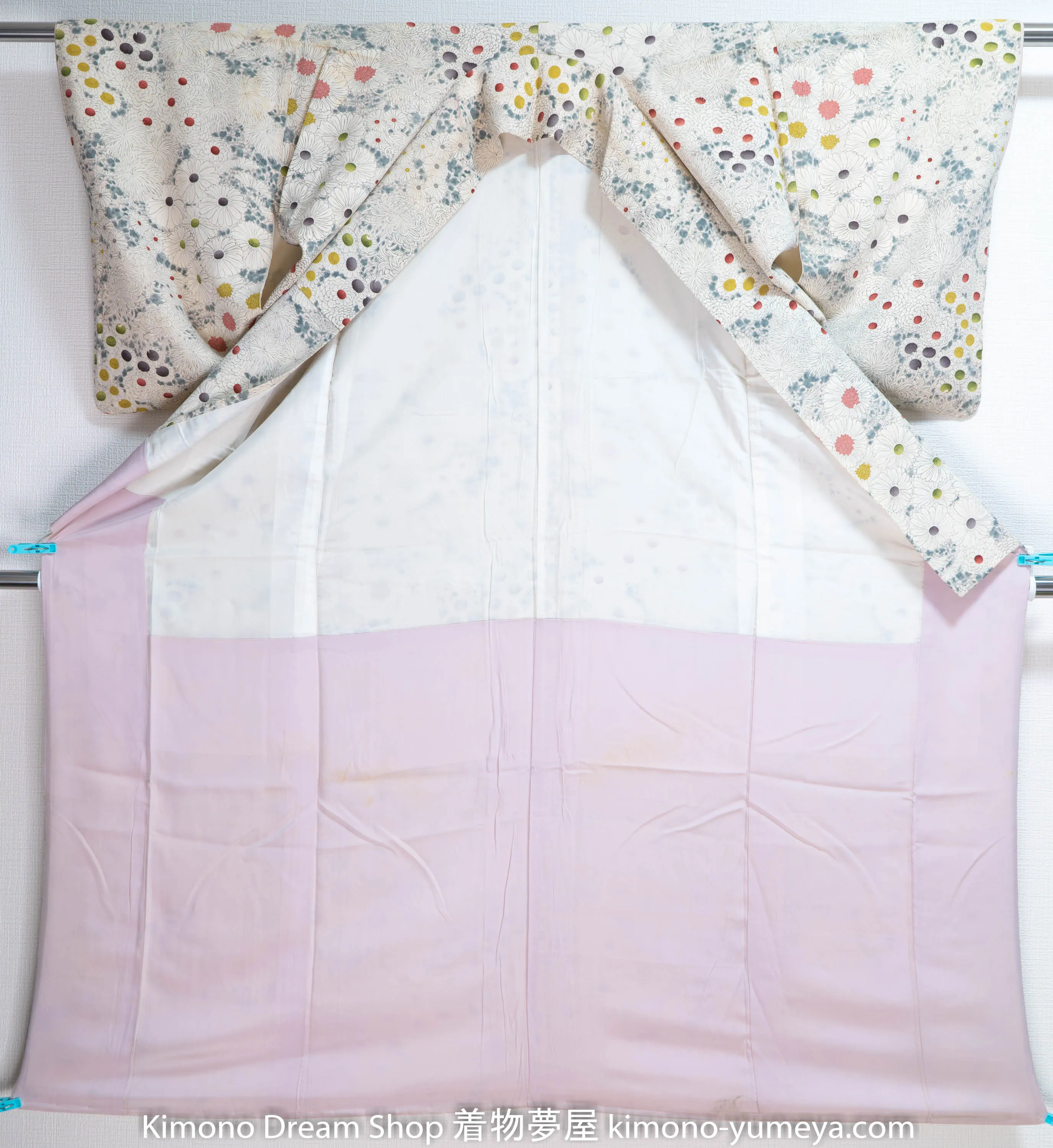 Highly Detailed Pencil Drawn Style Komon Kimono - Chrysanthemum Flowers Stencil - White Vintage Silk