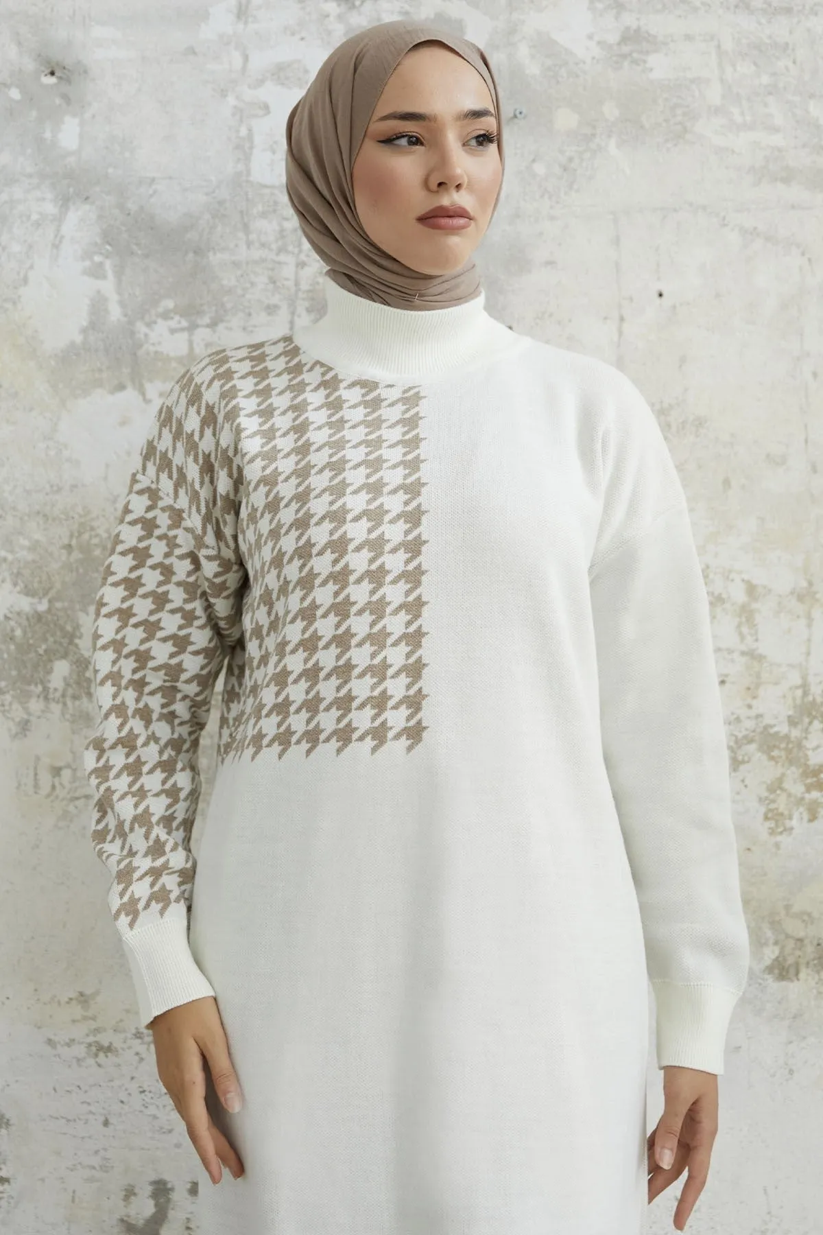 MDS Women Amelia Sleeve Chevron Patterned Knit Dress - Cream - Tala