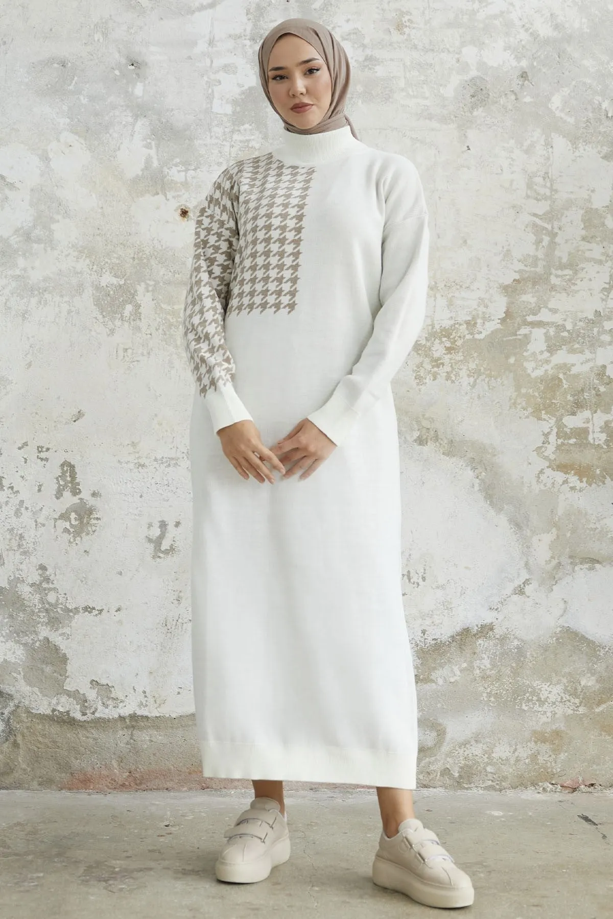 MDS Women Amelia Sleeve Chevron Patterned Knit Dress - Cream - Tala