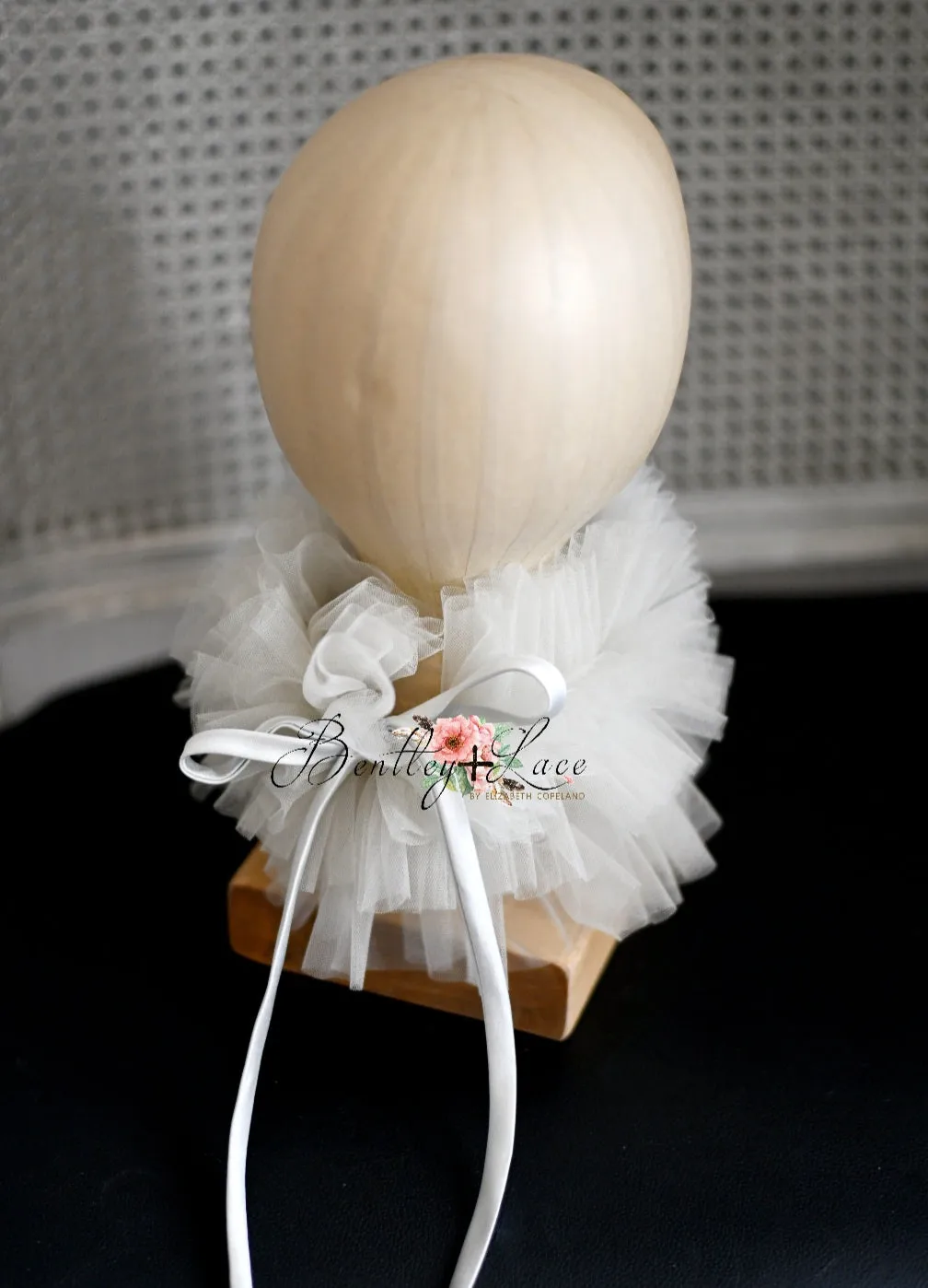 Silver tulle neck collar