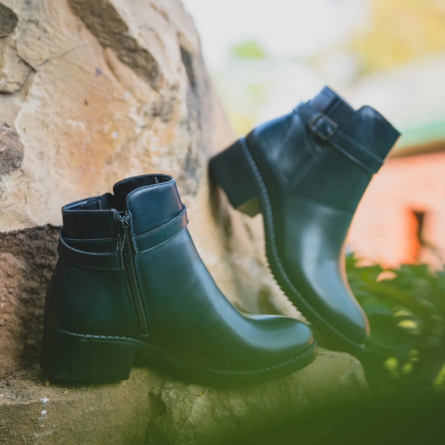Slays Collar Strap Boots