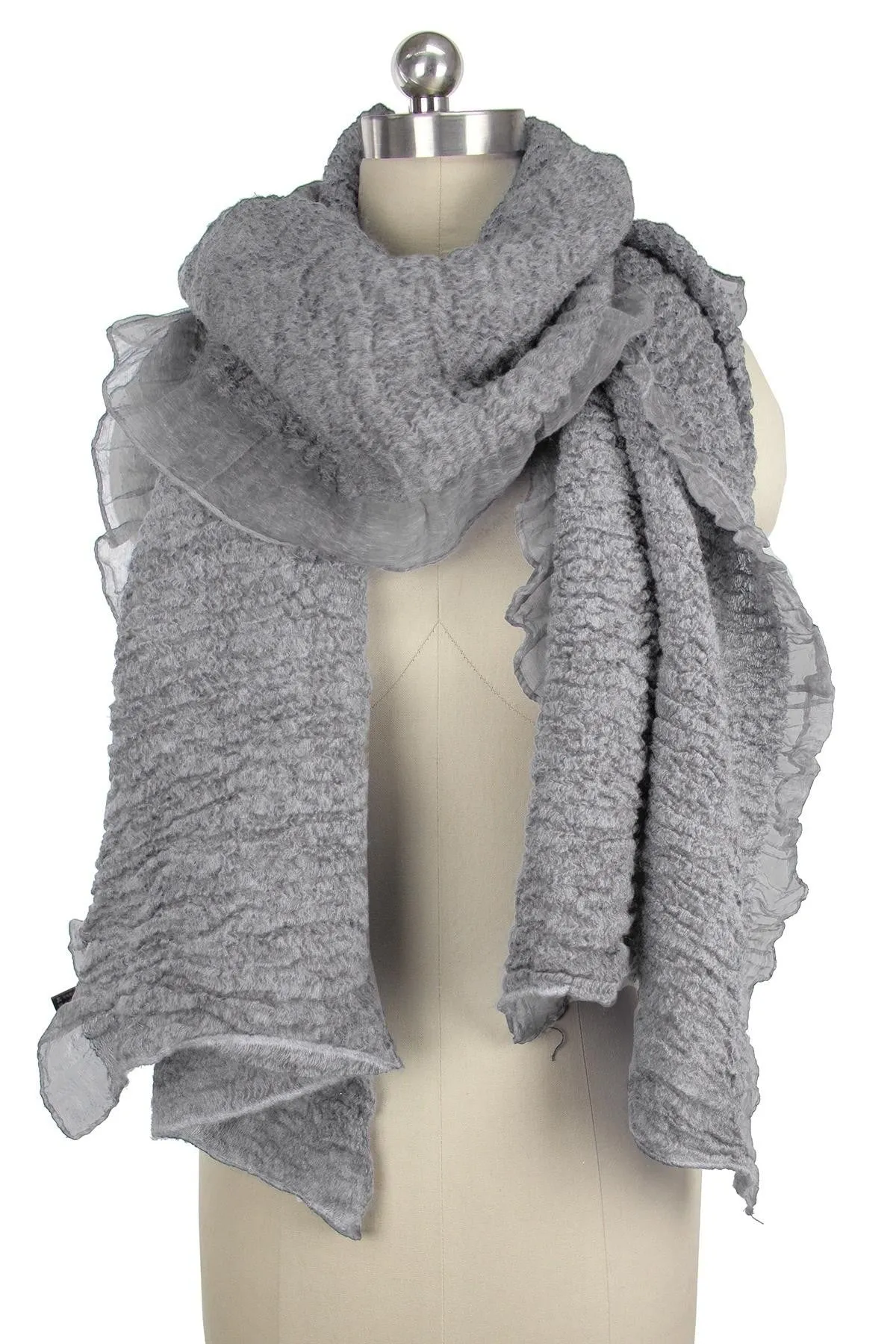 SOFT RUFFLE SCARF