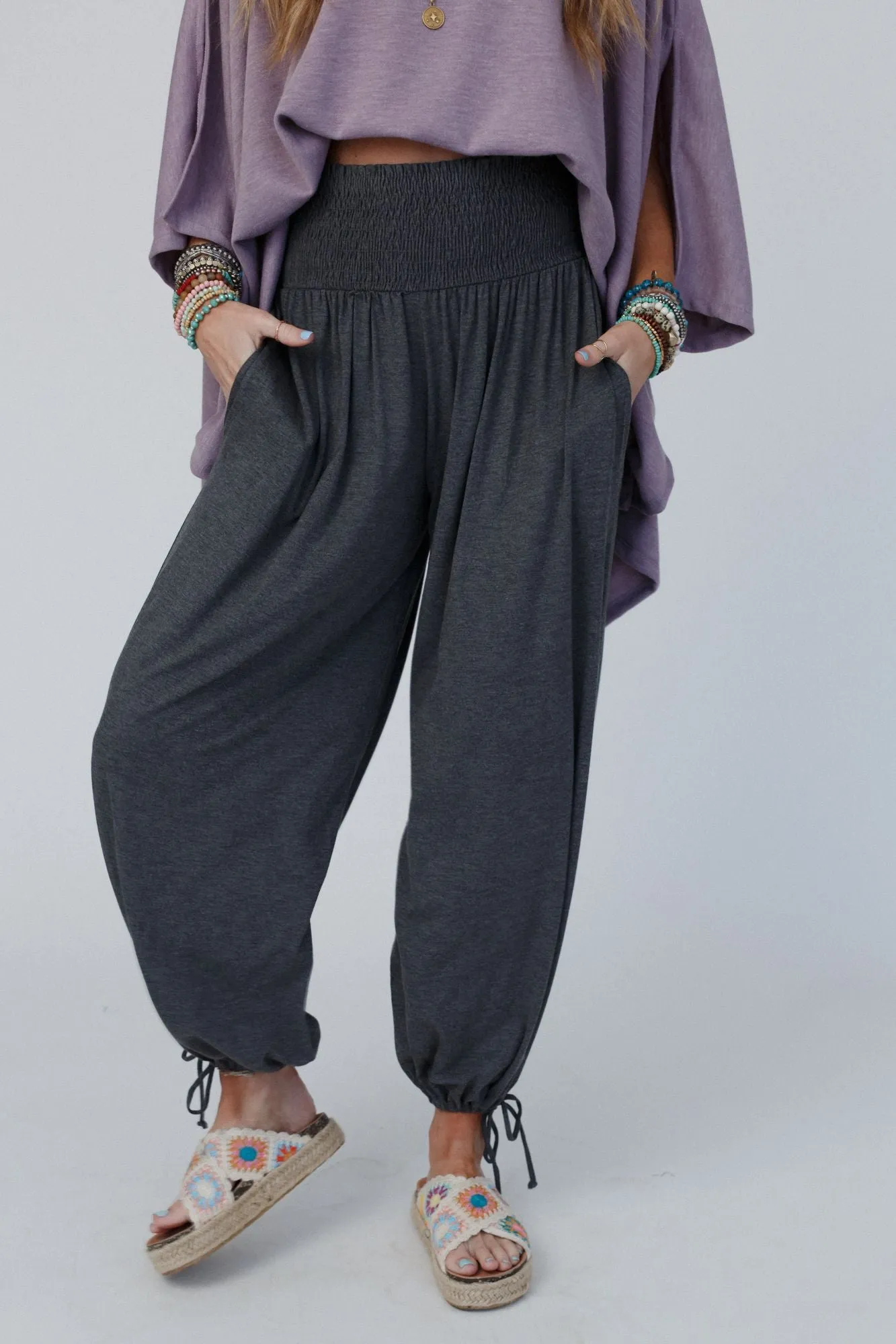 The Nest Angelica Smocked Pant - Charcoal