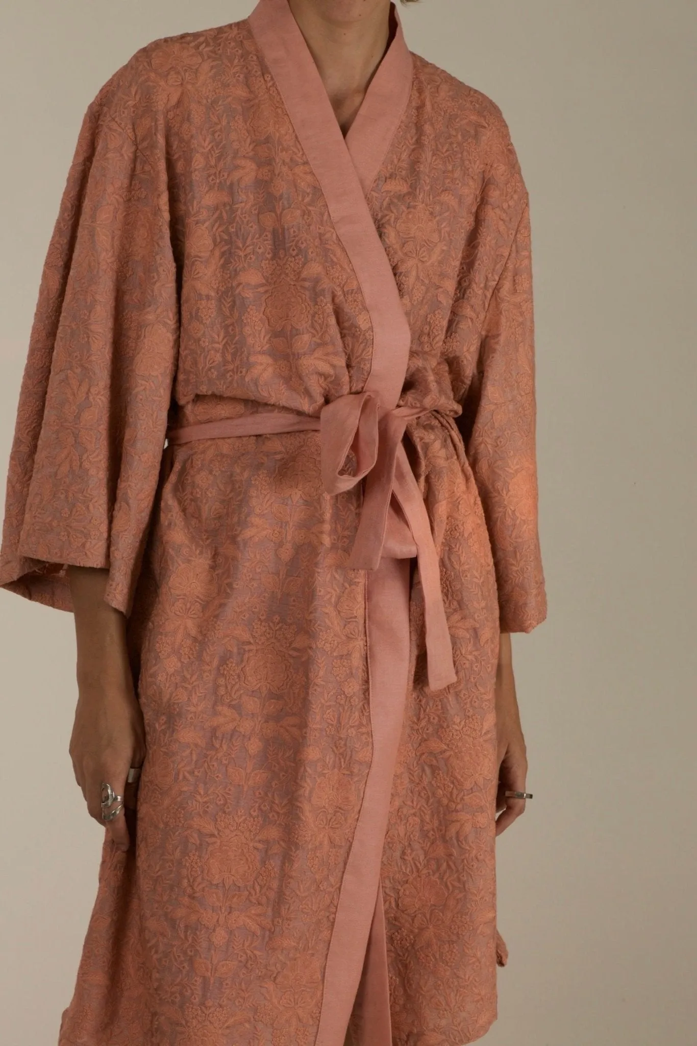 TUSSER SILK PEACH EMBROIDERED KIMONO ZOLA