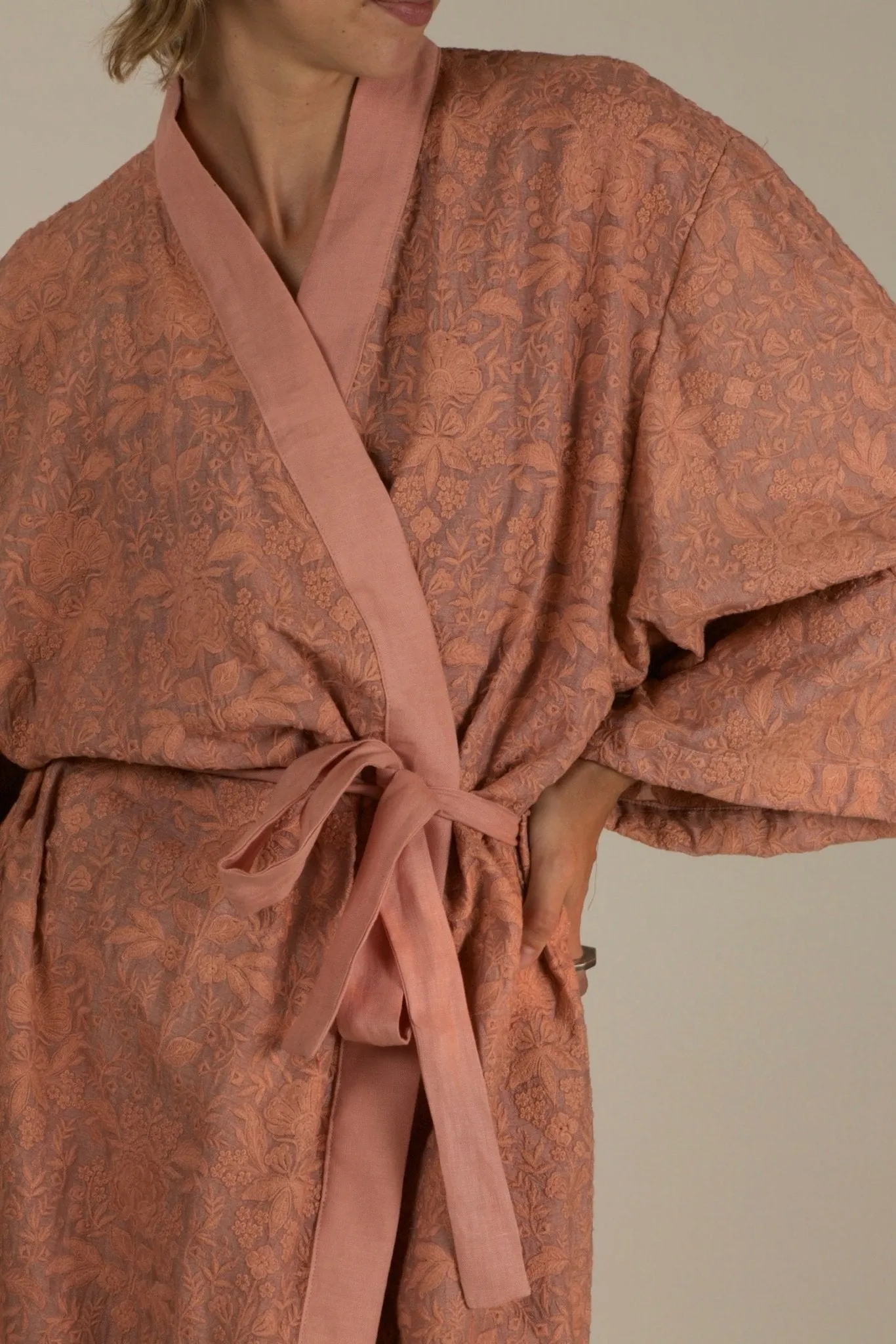TUSSER SILK PEACH EMBROIDERED KIMONO ZOLA