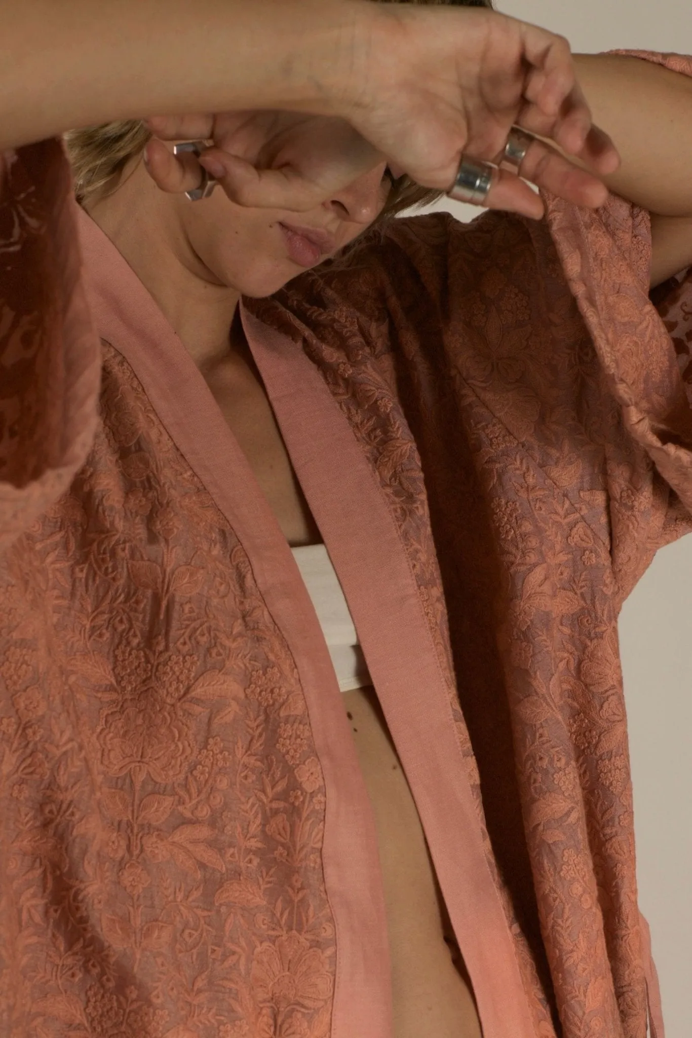 TUSSER SILK PEACH EMBROIDERED KIMONO ZOLA